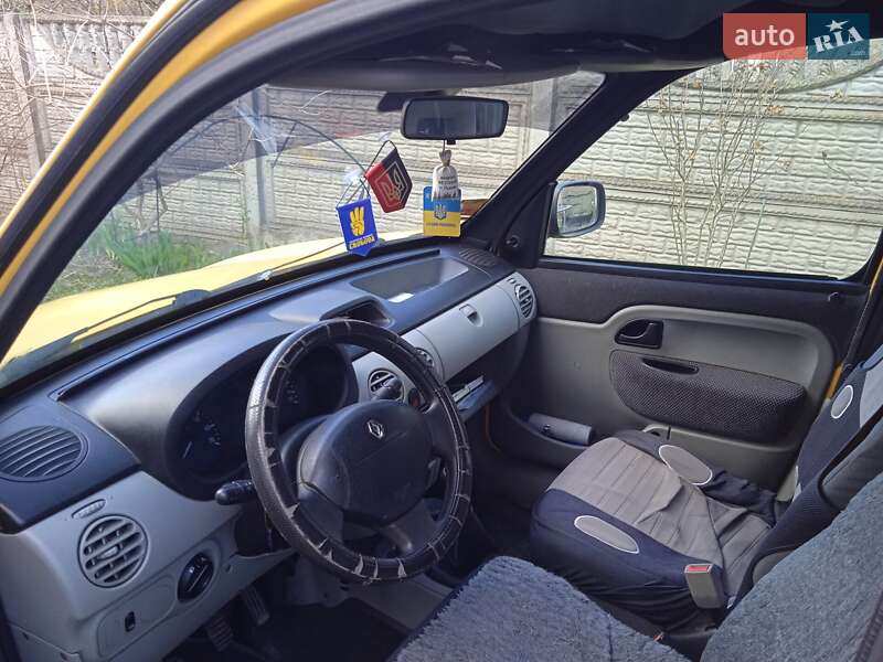 Фото Renault Kangoo з оголошення AUTO.RIA