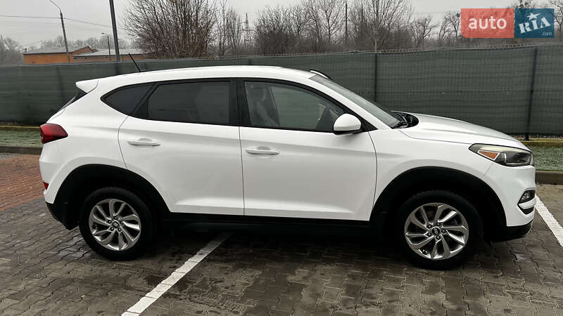 Фото Hyundai Tucson з оголошення AUTO.RIA