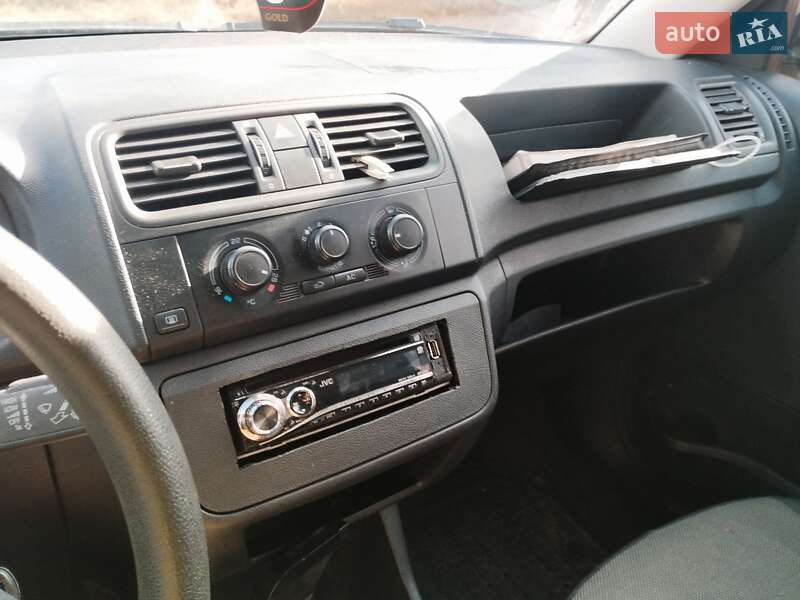 Фото Skoda Fabia з оголошення AUTO.RIA