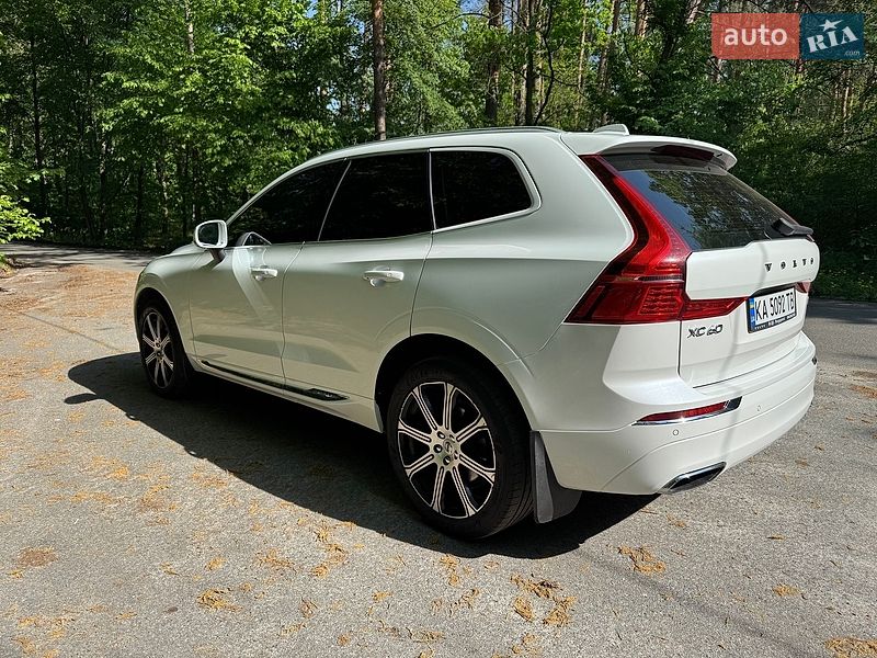 Фото Volvo XC60 з оголошення AUTO.RIA