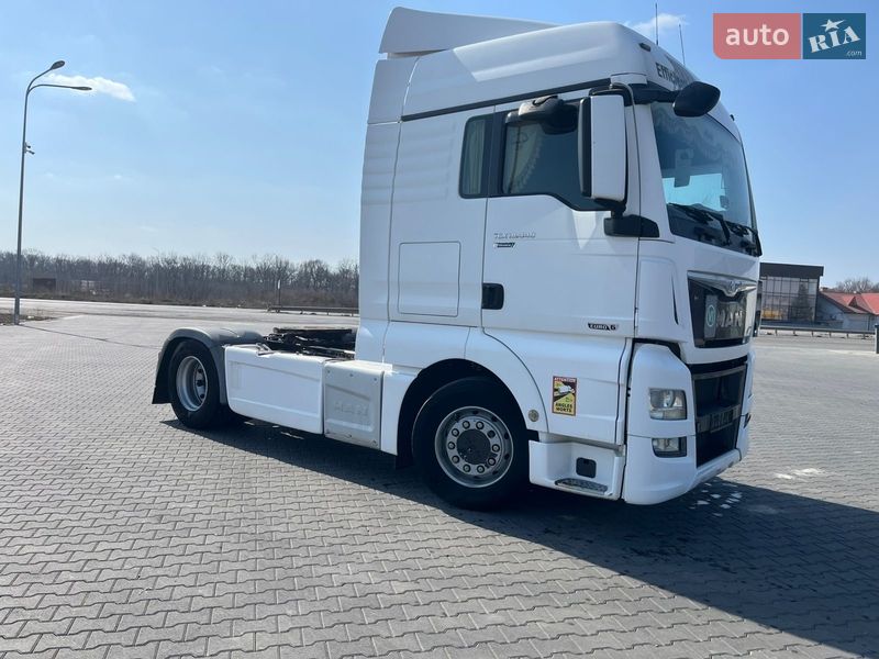 Фото MAN TGX з оголошення AUTO.RIA
