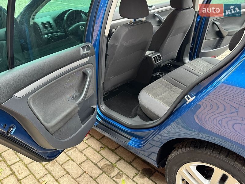 Фото Volkswagen Golf з оголошення AUTO.RIA
