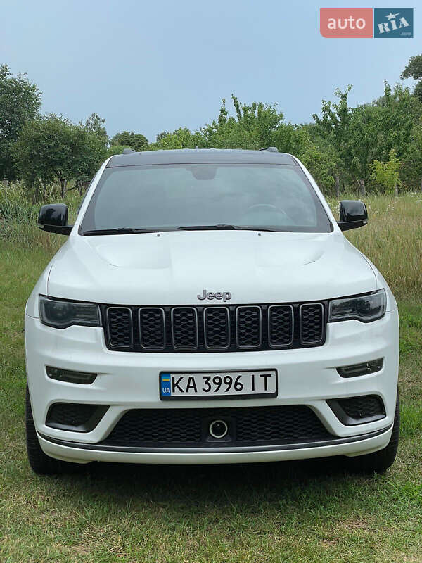 Фото Jeep Grand Cherokee з оголошення AUTO.RIA