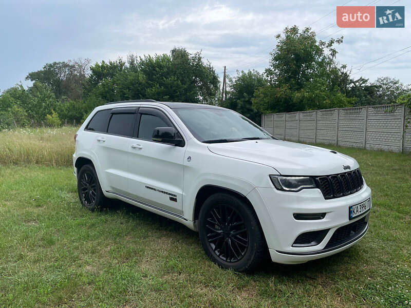 Фото Jeep Grand Cherokee з оголошення AUTO.RIA