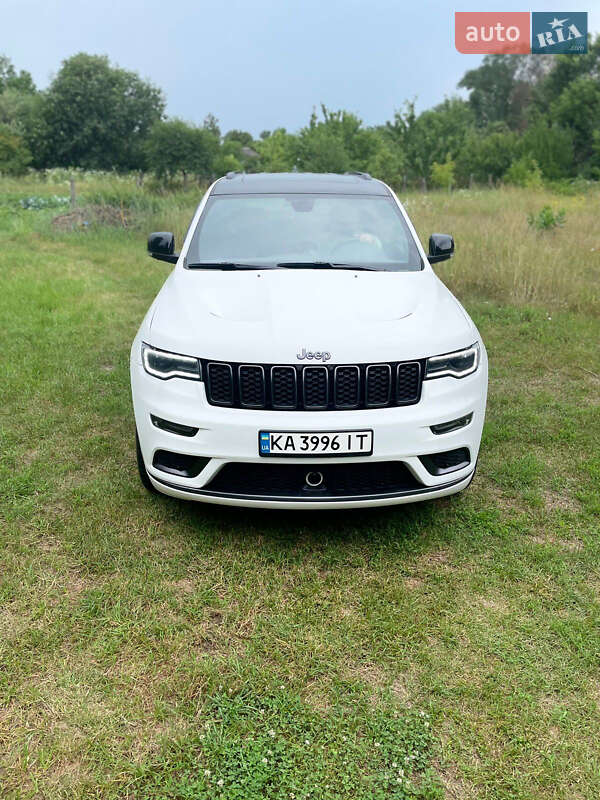 Фото Jeep Grand Cherokee з оголошення AUTO.RIA