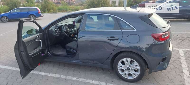 Фото Kia Ceed з оголошення AUTO.RIA