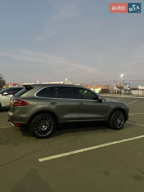 Фото Porsche Cayenne з оголошення AUTO.RIA