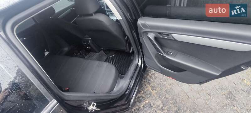 Фото Volkswagen Passat з оголошення AUTO.RIA