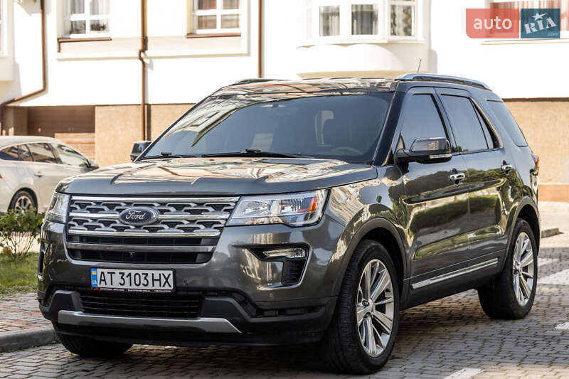 Фото Ford Explorer з оголошення AUTO.RIA