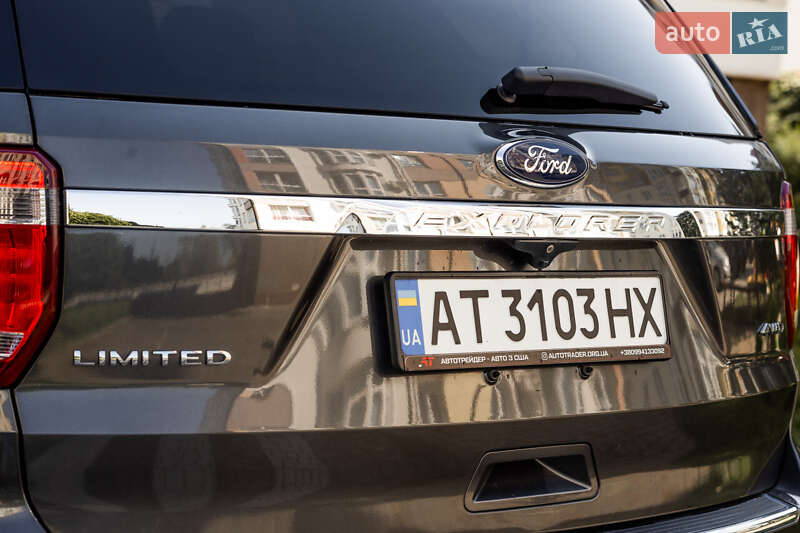 Фото Ford Explorer з оголошення AUTO.RIA
