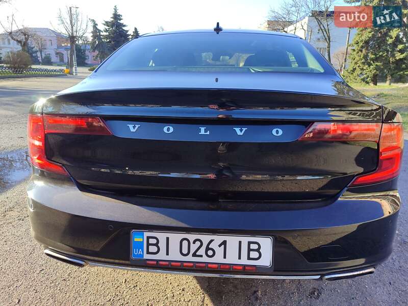 Фото Volvo S90 з оголошення AUTO.RIA