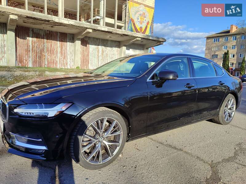 Фото Volvo S90 з оголошення AUTO.RIA