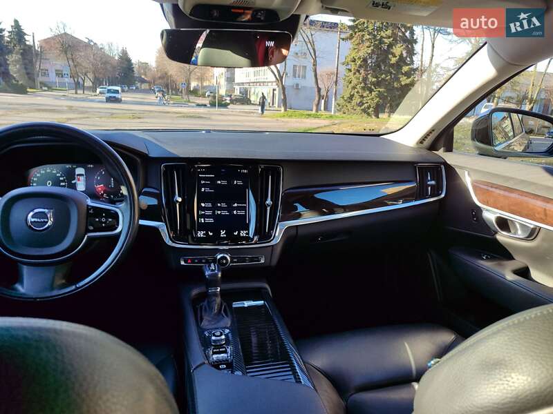 Фото Volvo S90 з оголошення AUTO.RIA