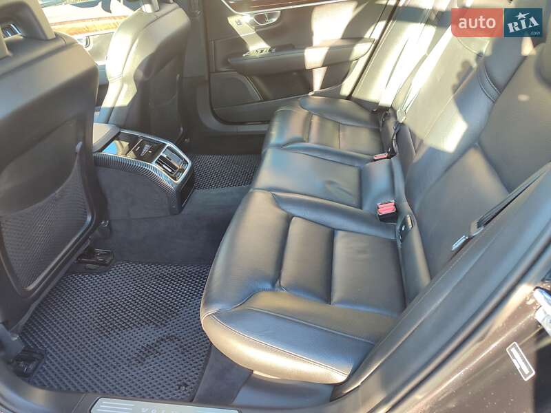 Фото Volvo S90 з оголошення AUTO.RIA
