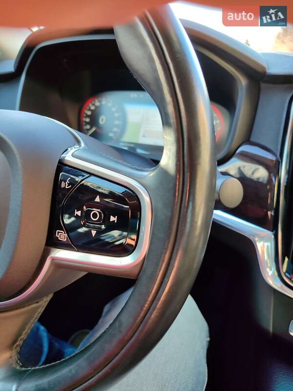 Фото Volvo S90 з оголошення AUTO.RIA