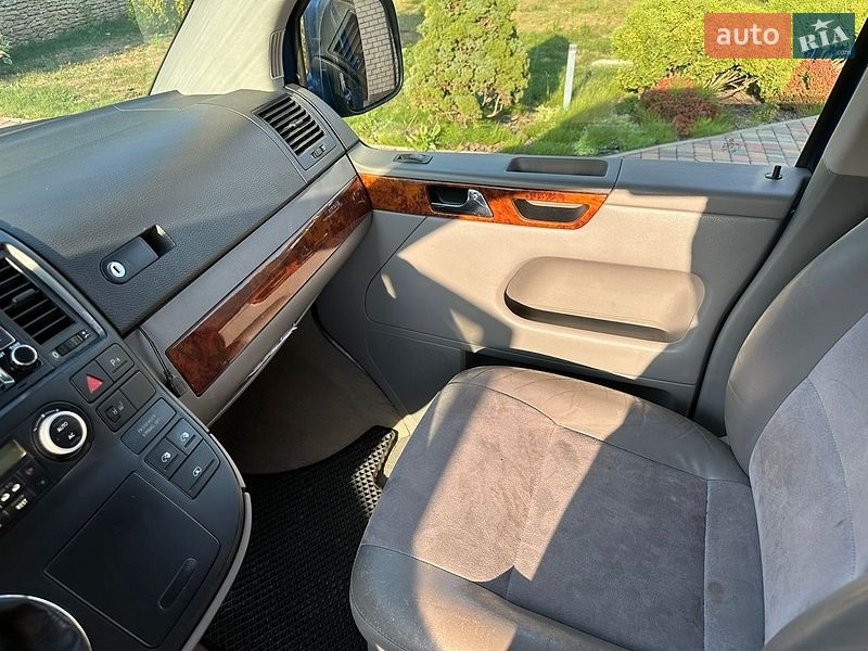 Фото Volkswagen Multivan з оголошення AUTO.RIA