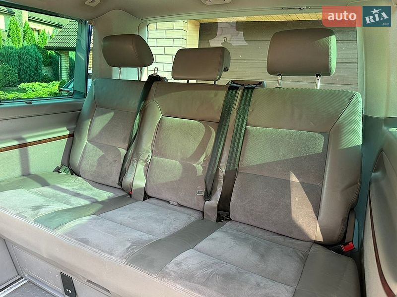 Фото Volkswagen Multivan з оголошення AUTO.RIA