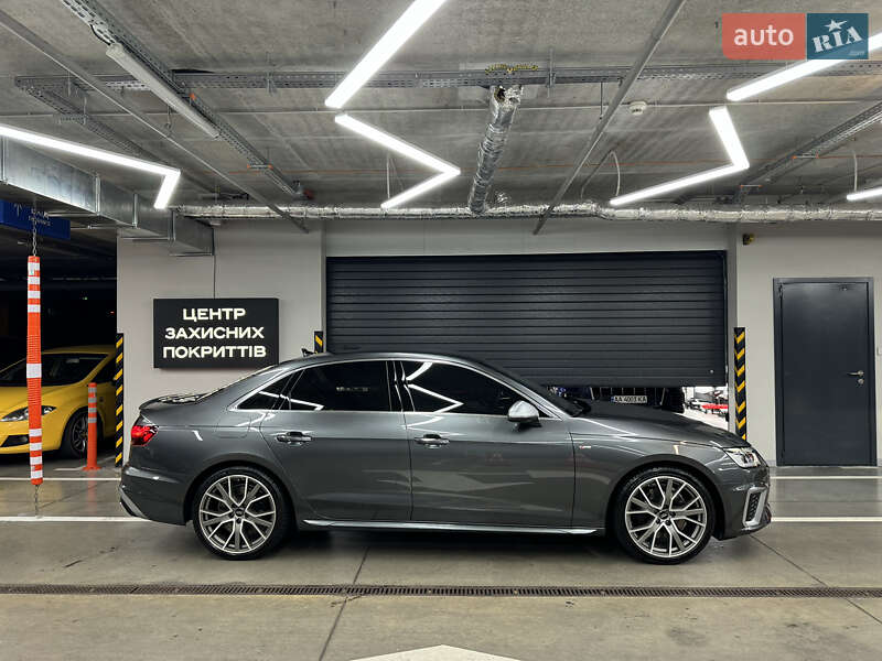 Фото Audi A4 з оголошення AUTO.RIA