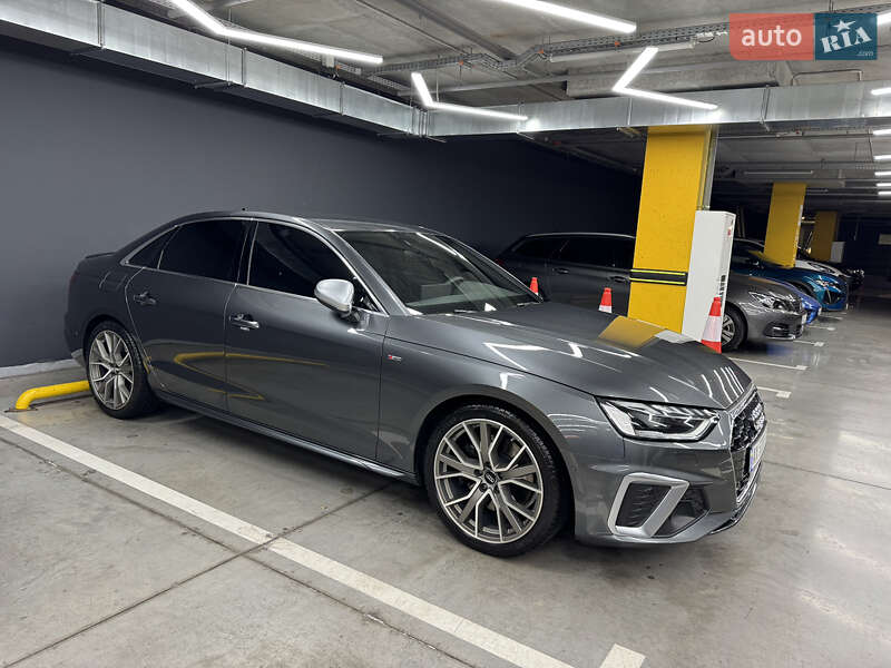 Фото Audi A4 з оголошення AUTO.RIA