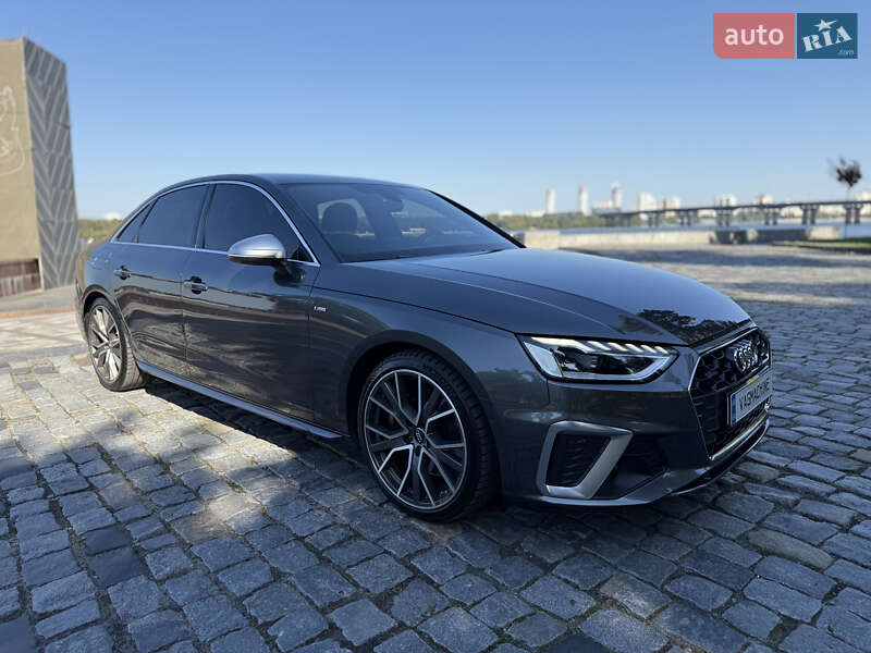 Фото Audi A4 з оголошення AUTO.RIA
