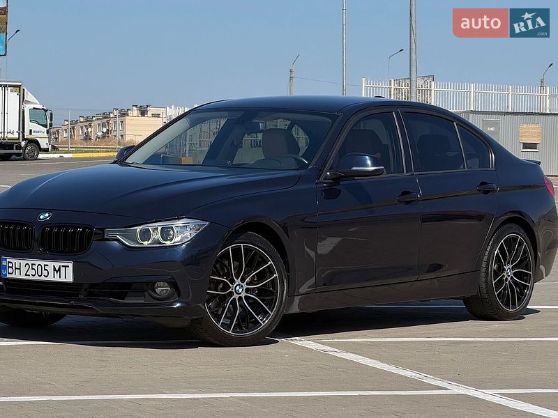 Фото BMW 3 Series з оголошення AUTO.RIA