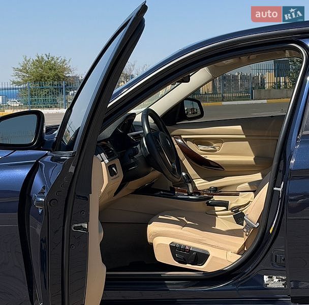 Фото BMW 3 Series з оголошення AUTO.RIA
