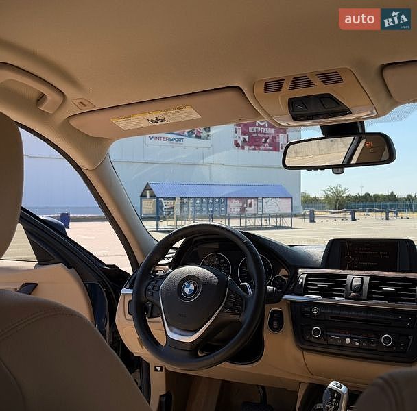 Фото BMW 3 Series з оголошення AUTO.RIA