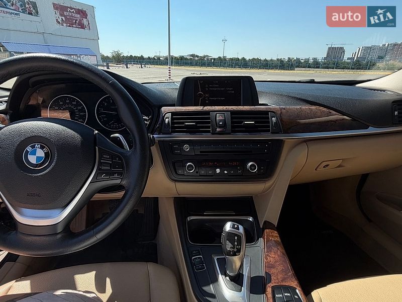 Фото BMW 3 Series з оголошення AUTO.RIA