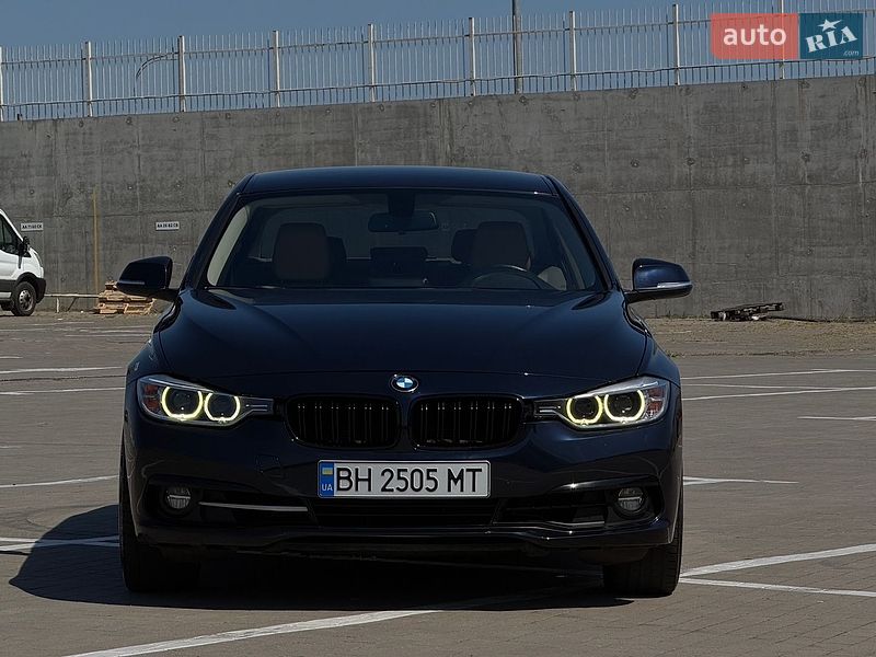 Фото BMW 3 Series з оголошення AUTO.RIA