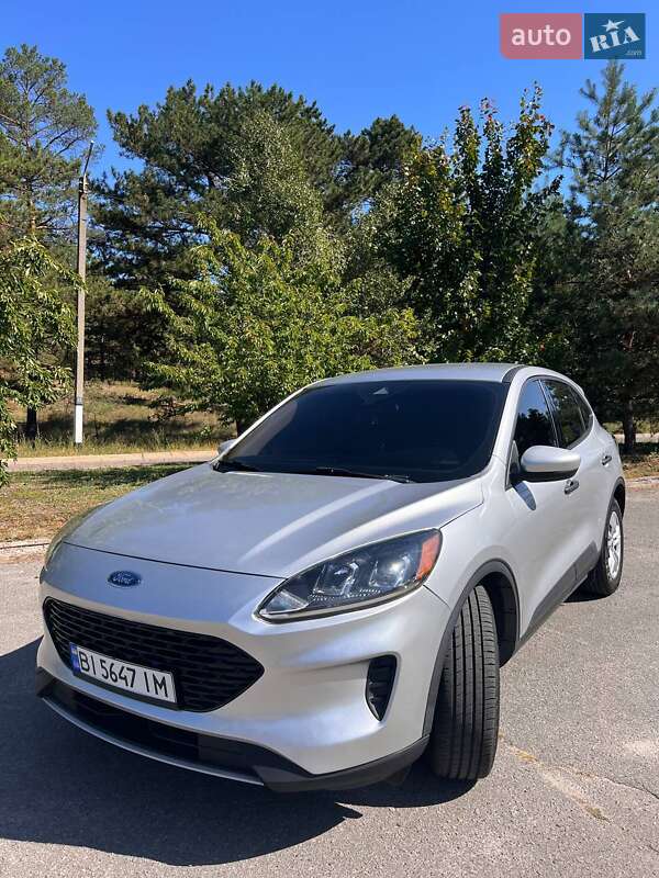 Фото Ford Escape з оголошення AUTO.RIA