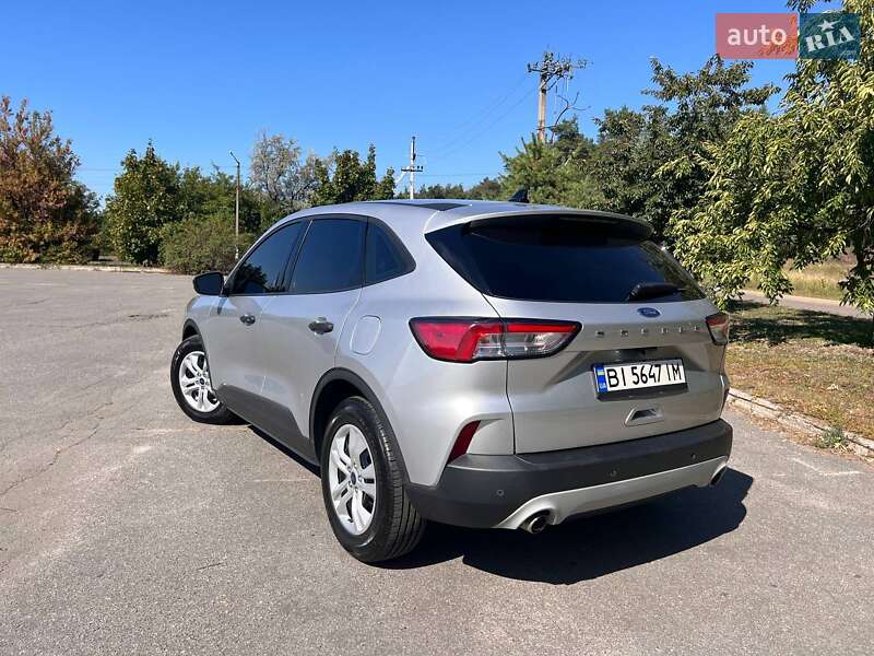 Фото Ford Escape з оголошення AUTO.RIA