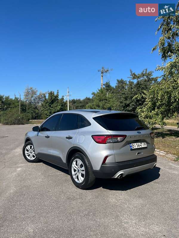 Фото Ford Escape з оголошення AUTO.RIA