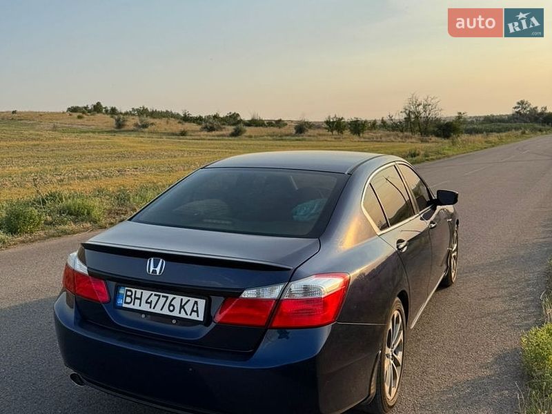 Фото Honda Accord з оголошення AUTO.RIA