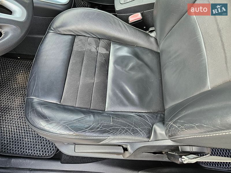 Фото Renault Scenic з оголошення AUTO.RIA