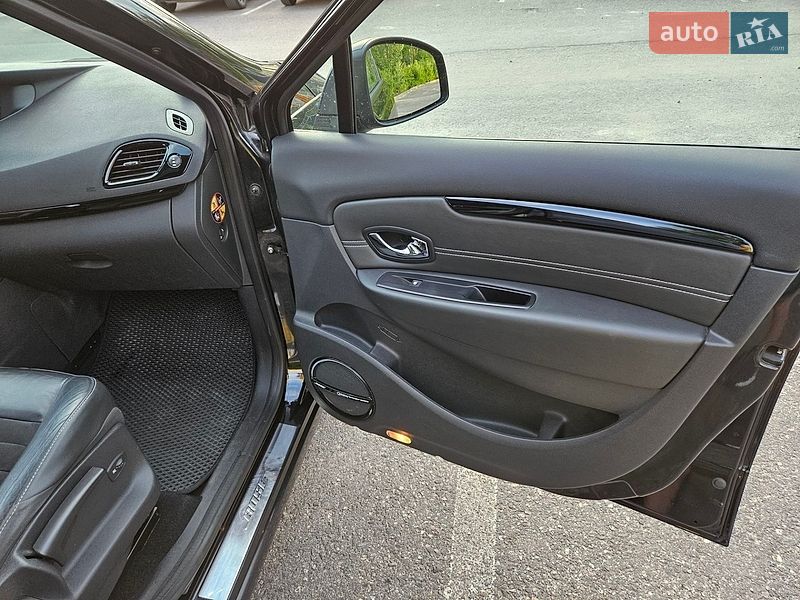 Фото Renault Scenic з оголошення AUTO.RIA