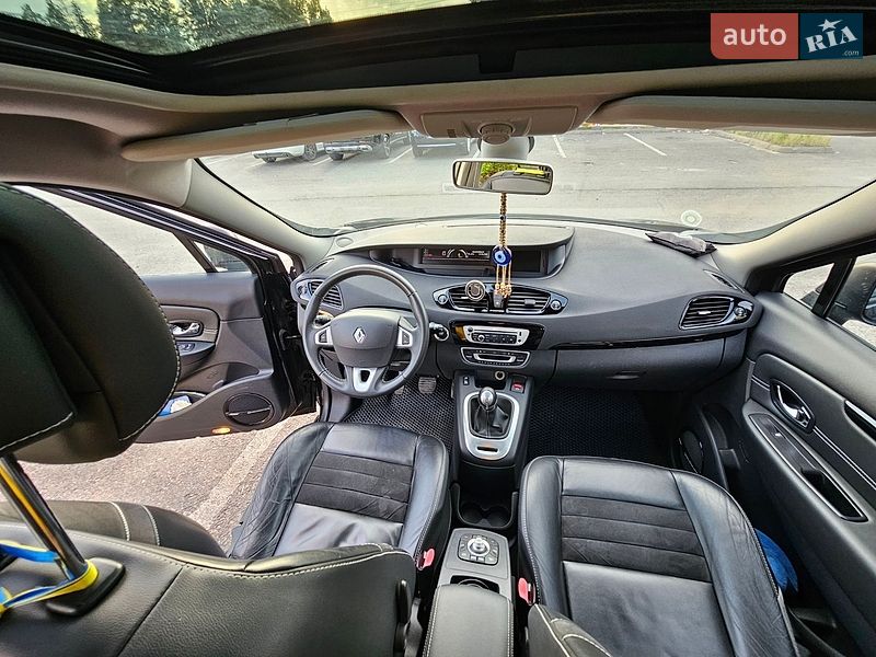 Фото Renault Scenic з оголошення AUTO.RIA