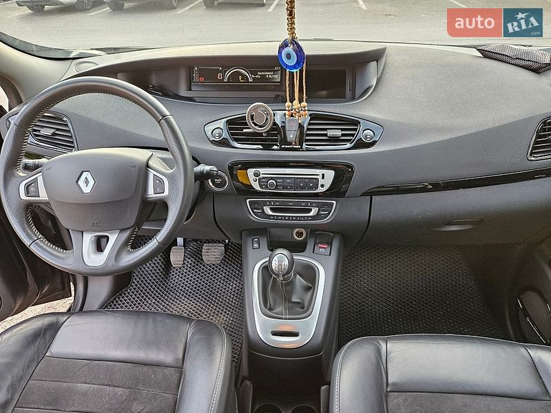 Фото Renault Scenic з оголошення AUTO.RIA