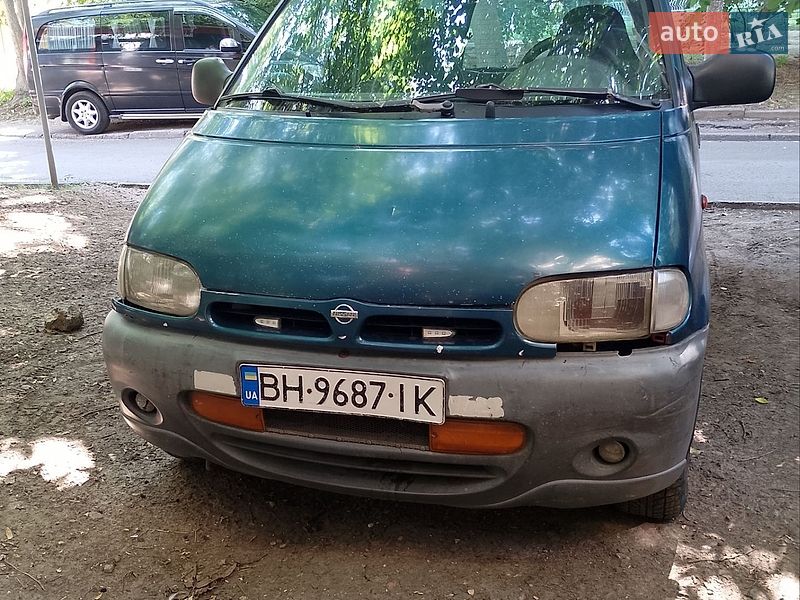 Фото Nissan Serena з оголошення AUTO.RIA