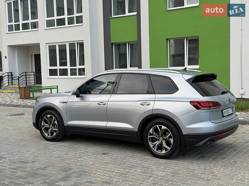 Фото Volkswagen Touareg з оголошення AUTO.RIA
