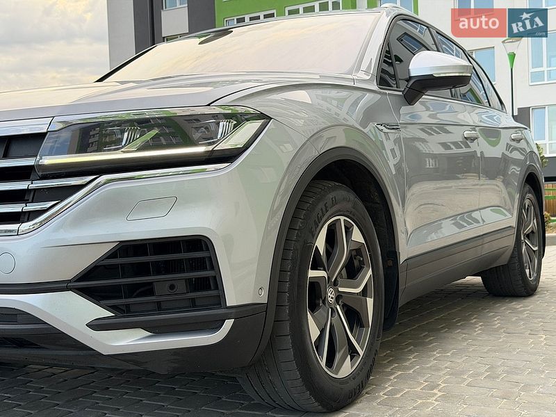 Фото Volkswagen Touareg з оголошення AUTO.RIA