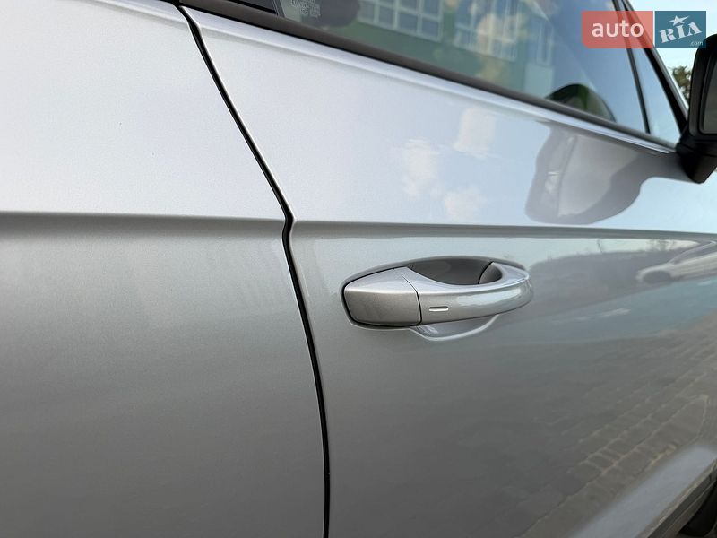 Фото Volkswagen Touareg з оголошення AUTO.RIA