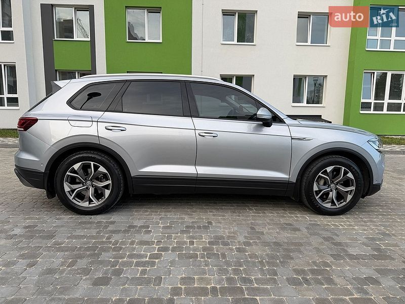 Фото Volkswagen Touareg з оголошення AUTO.RIA