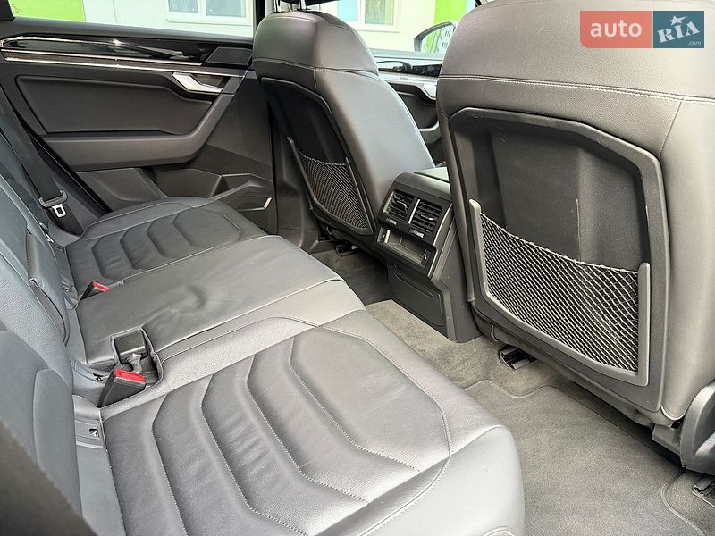 Фото Volkswagen Touareg з оголошення AUTO.RIA