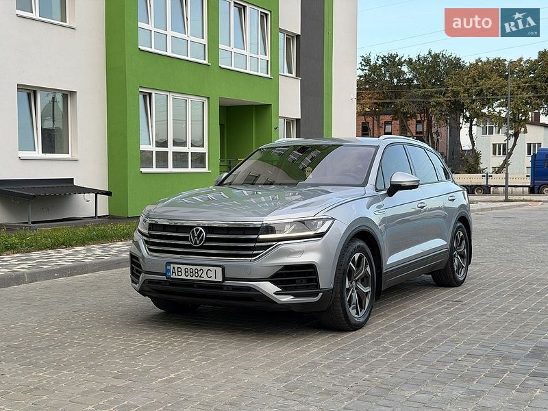 Фото Volkswagen Touareg з оголошення AUTO.RIA