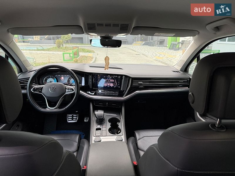 Фото Volkswagen Touareg з оголошення AUTO.RIA