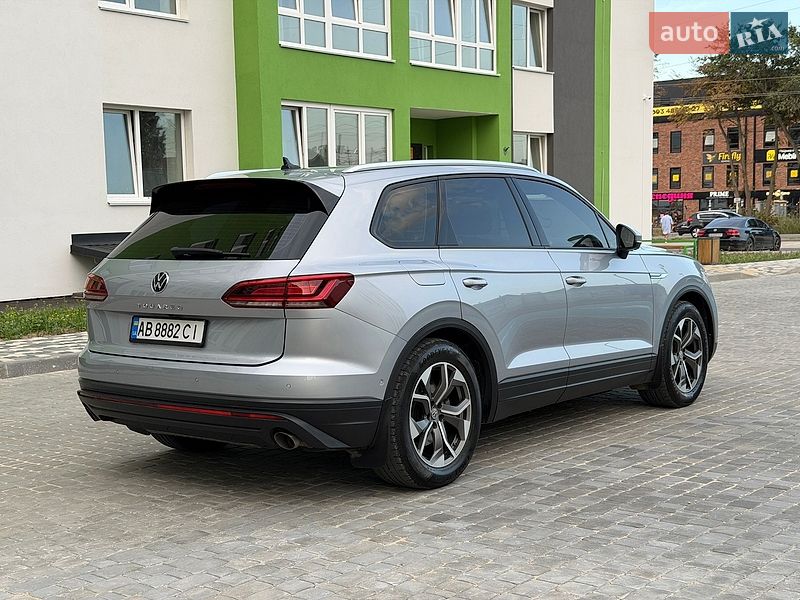 Фото Volkswagen Touareg з оголошення AUTO.RIA