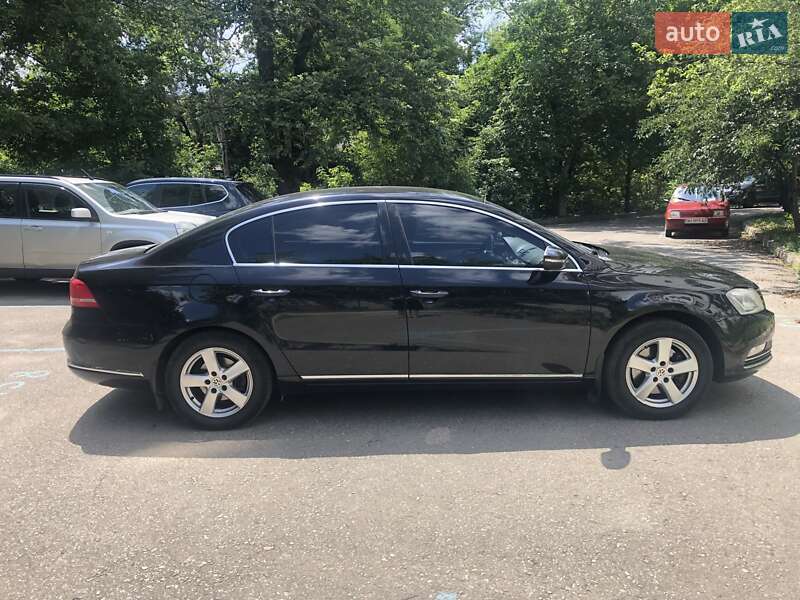 Фото Volkswagen Passat з оголошення AUTO.RIA