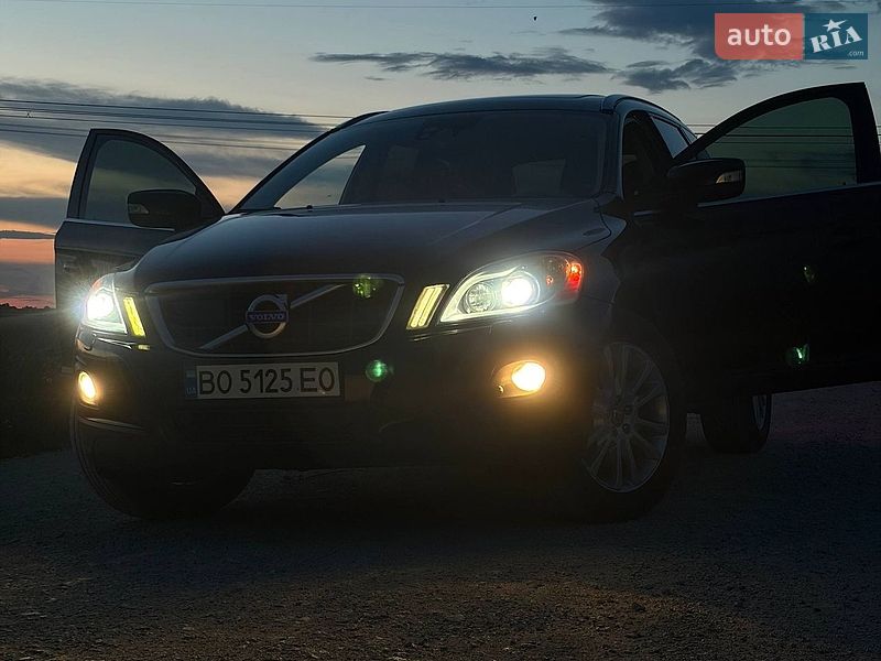 Фото Volvo XC60 з оголошення AUTO.RIA