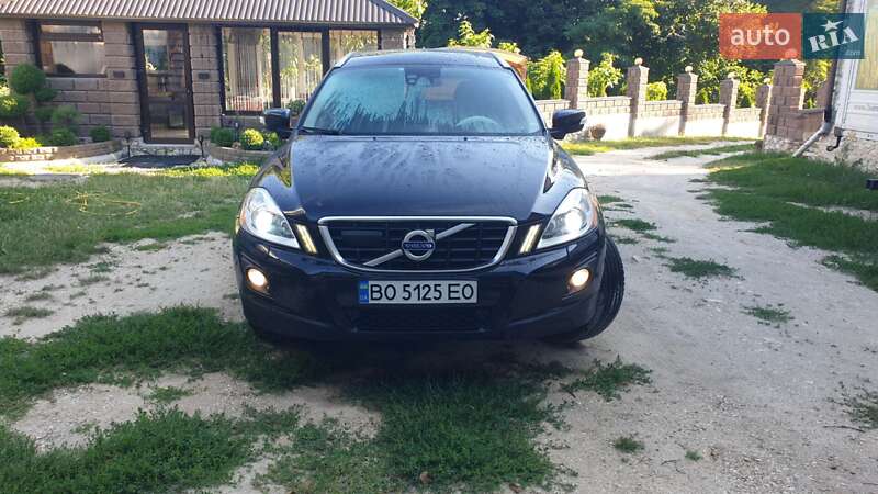 Фото Volvo XC60 з оголошення AUTO.RIA