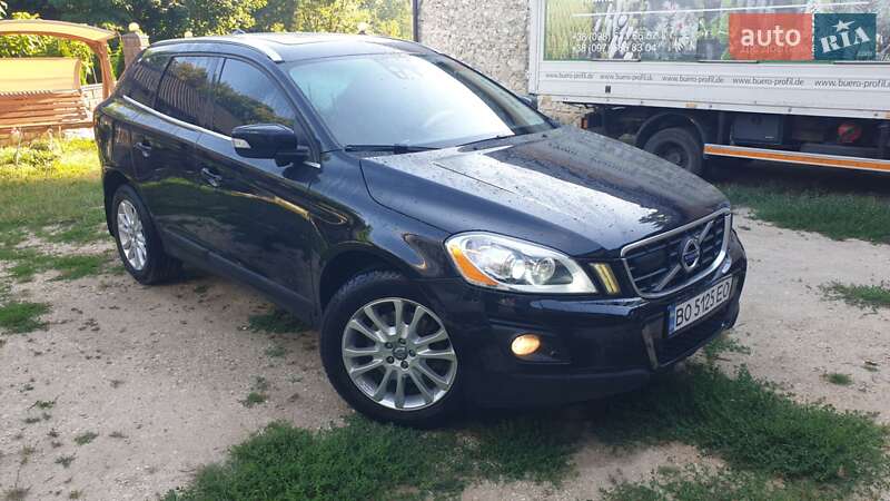 Фото Volvo XC60 з оголошення AUTO.RIA